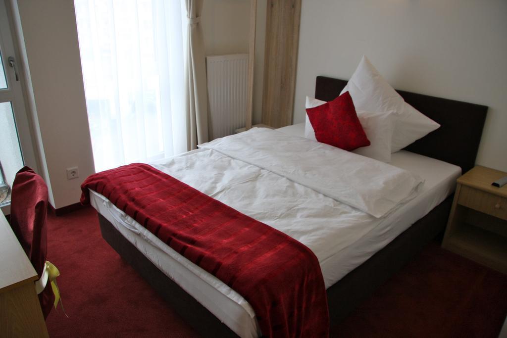 Hotel Gemini Düsseldorf Værelse billede